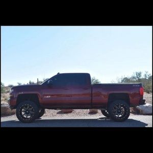 Meet your Posher, Raymond